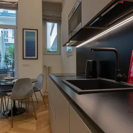Apartment Prestige Via Roma By Wonderful Italy *