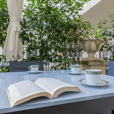 Prestige Via Roma By Wonderful Italy Apartman