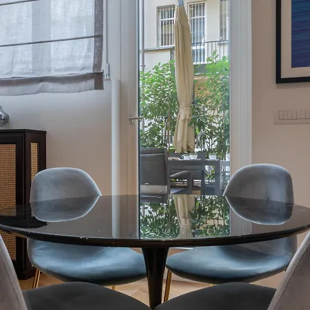 Apartment Prestige Via Roma By Wonderful Italy *